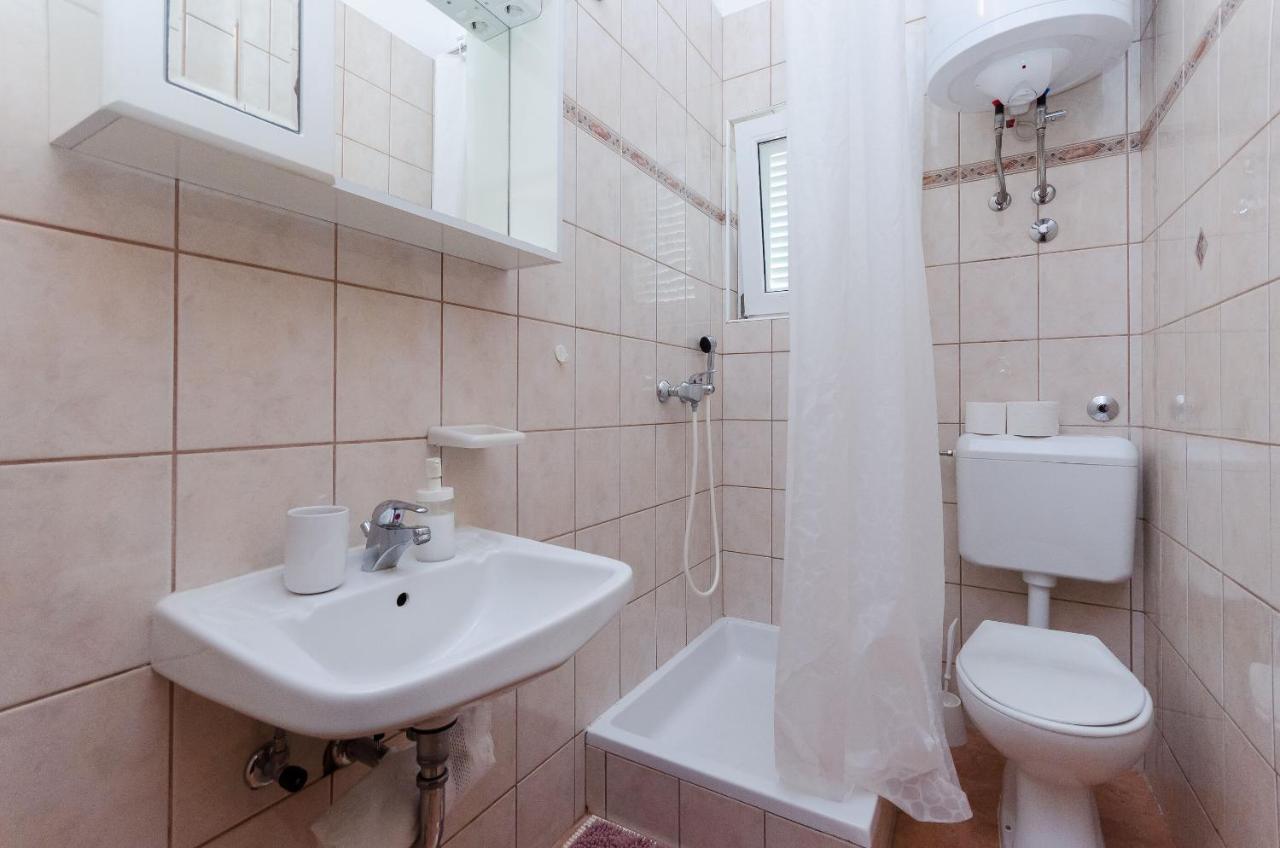Apartments Marija P Lopar Exterior photo